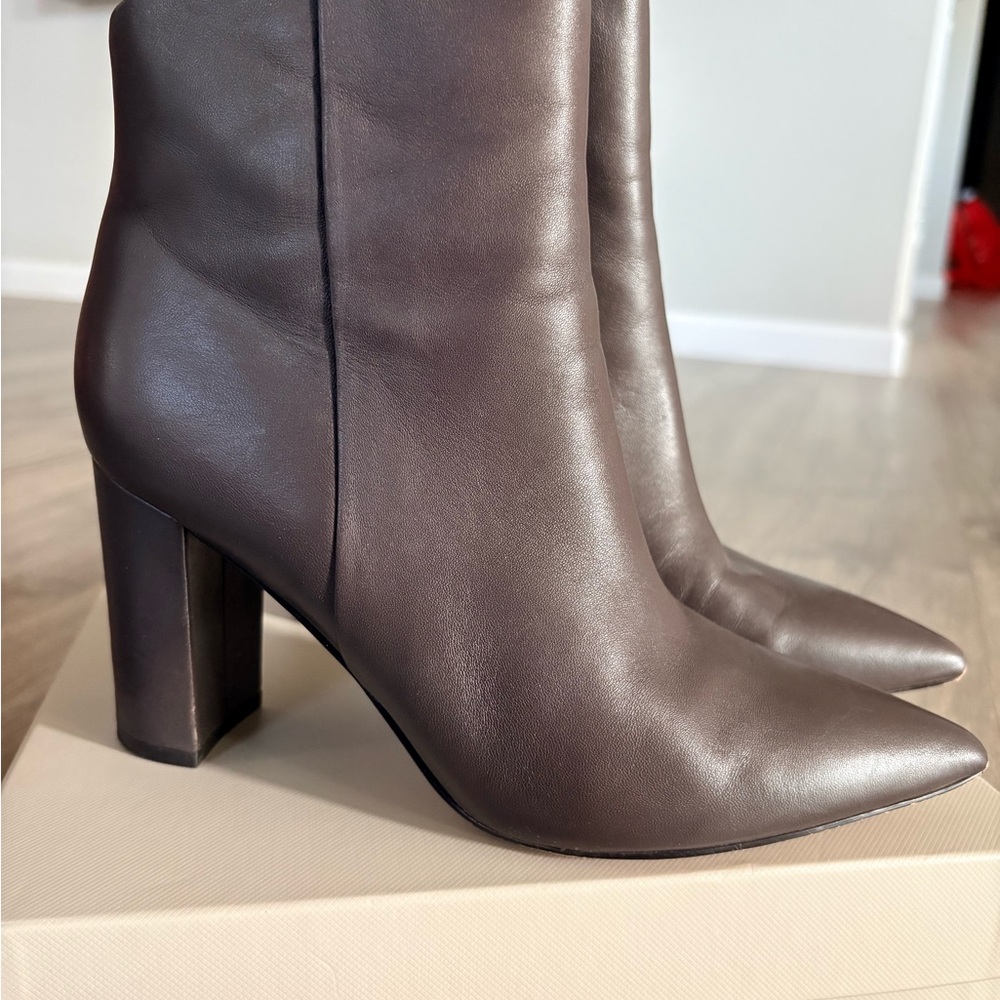 Marc Fisher LTD Dark Brown Leather Block Heel Ankle Boots | Size 6.5